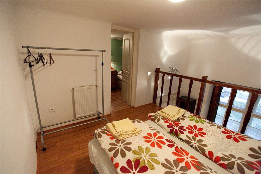 Budapest Easy Flat Opera Exterior foto