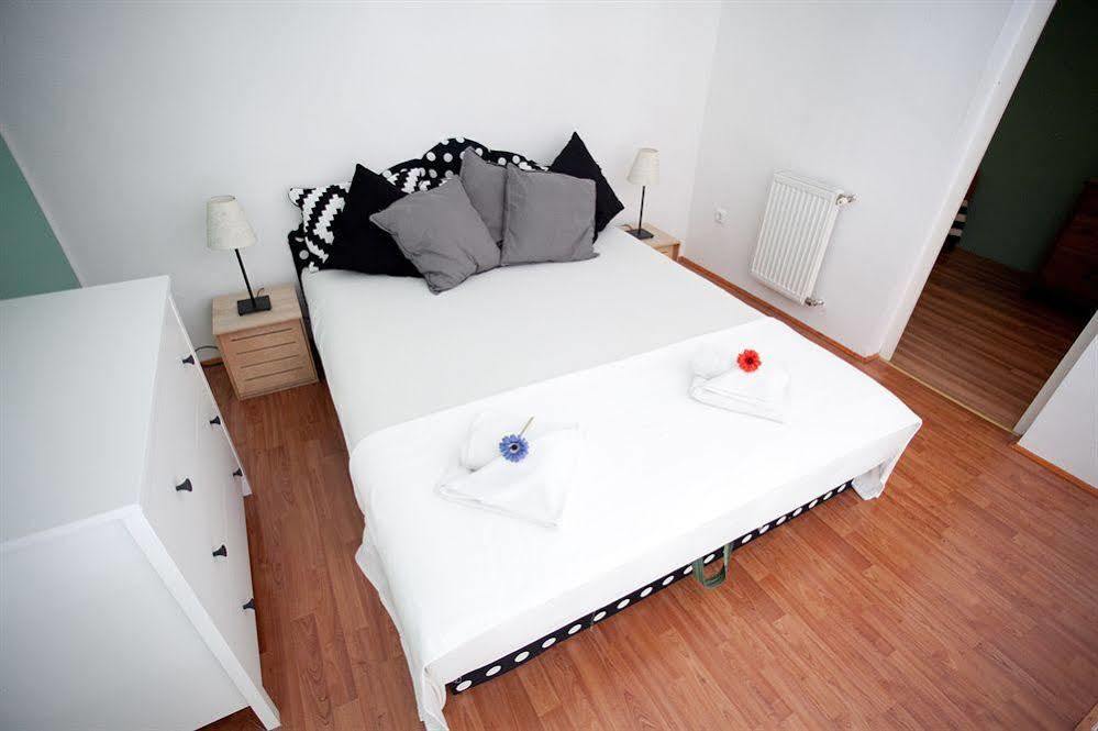 Budapest Easy Flat Opera Exterior foto
